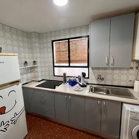 Amplio Familiar Con Parking Privado En Pleno Centro De Διαμέρισμα