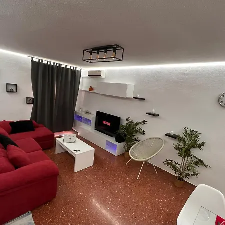 아파트 Amplio Familiar Con Parking Privado En Pleno Centro De *
